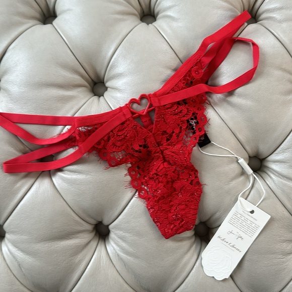 ❤️NWT For Love & Lemons Valentines Day Rosa Lace Red Heart Bra & Panty Set M❤️ - Picture 9 of 16